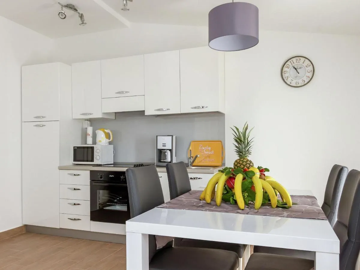 Beautiful Apartment In Between Split And Trogir Kastel Stari 0*,  Croatia